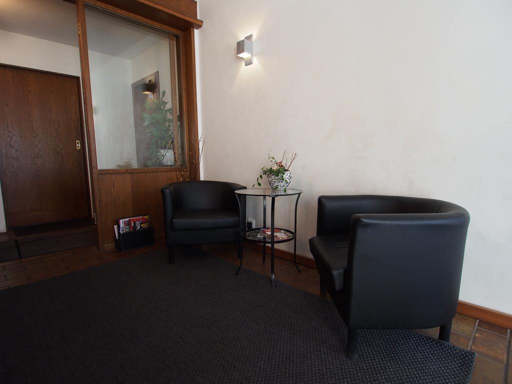 Hotel Restaurant Margaretenhof Überherrn 外观 照片