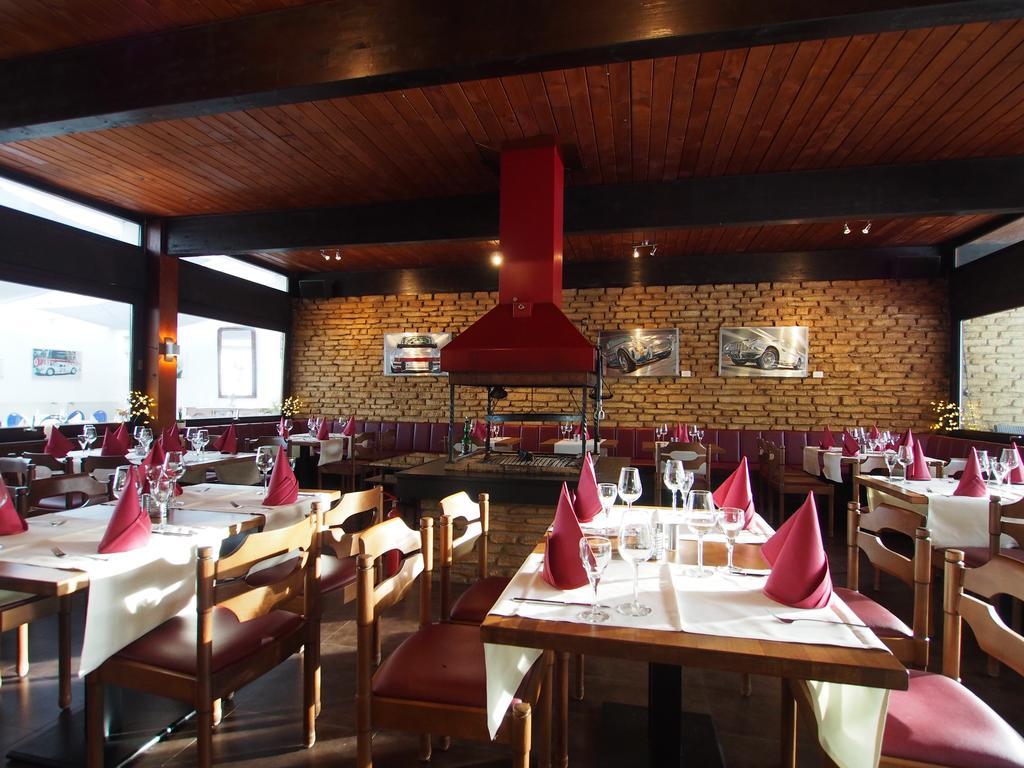 Hotel Restaurant Margaretenhof Überherrn 外观 照片